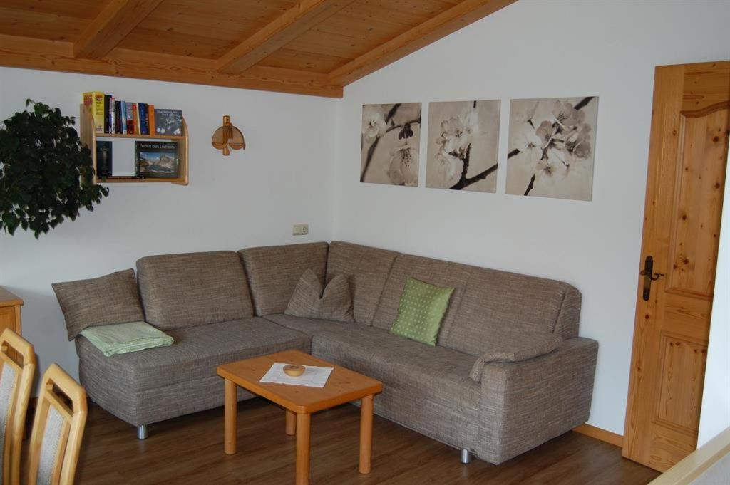 Haus Schreieck Klaudia Apartment Hofen ภายนอก รูปภาพ